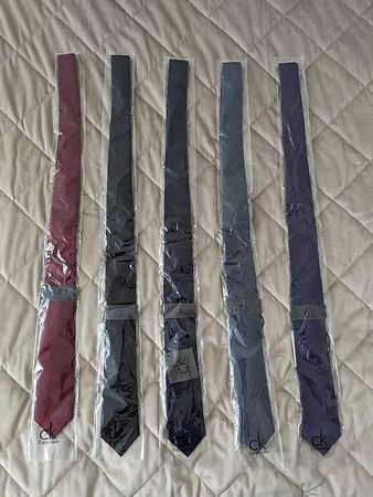 CK Calvin Klein Seidenkrawatten Neu 5 Farben
