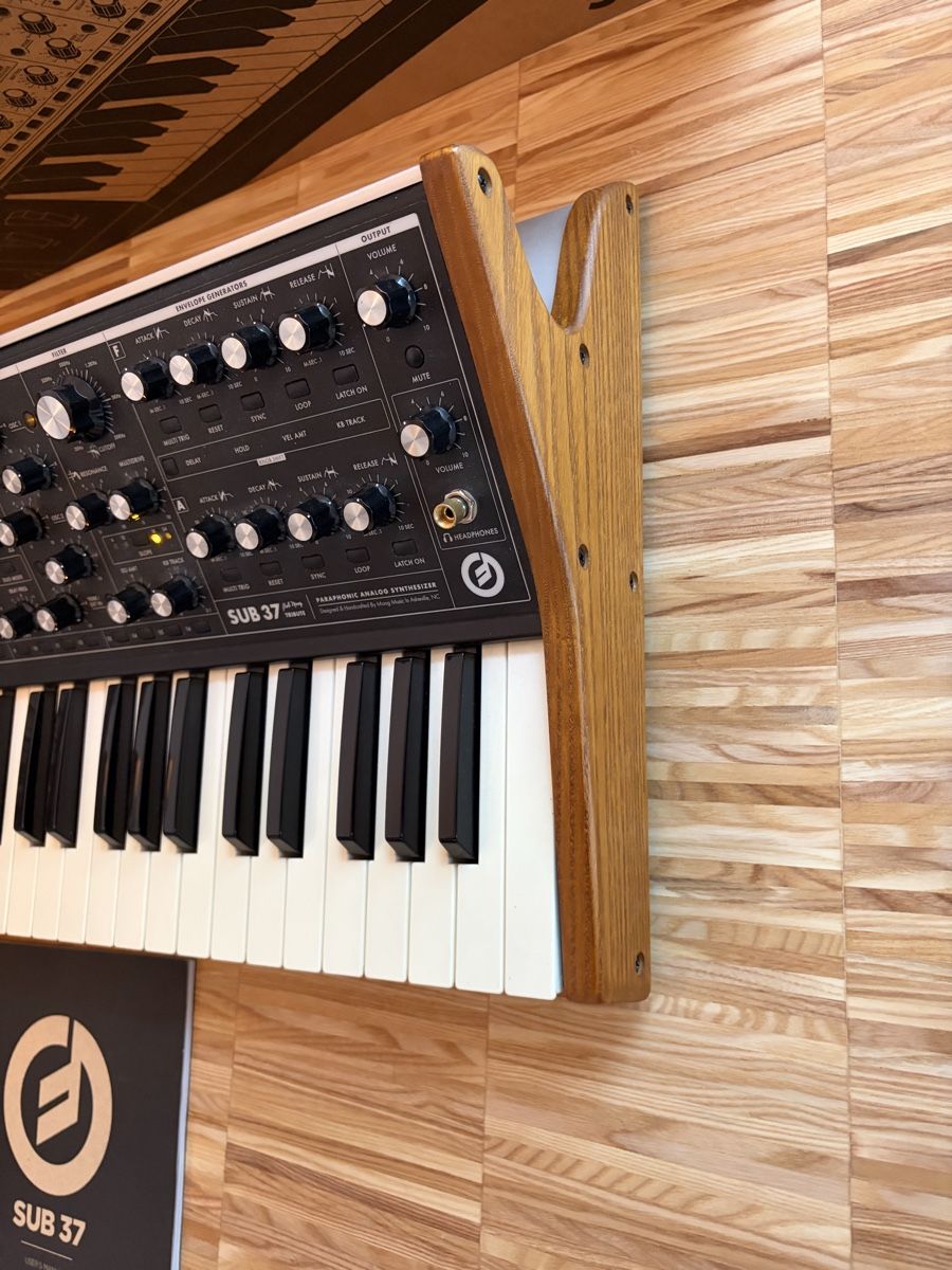 Moog Instruments de musique: Moog Sub 37 – D'occasion à Zürich par _mse_ 3