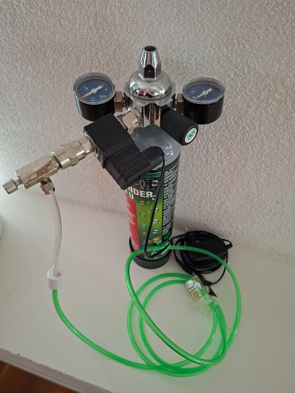 Acquari: JBL Aquarium CO2 ProFlora Druckminderer – Usato da Cressier FR venduto da Notsospecial