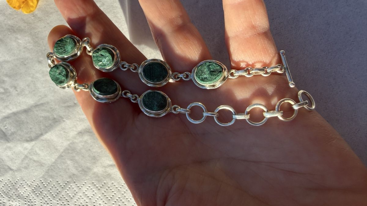 Bracciali & Braccialetti: Silberarmband mit rohen Malachiten – Nuovo e nell'imballaggio originale da Ebikon venduto da Leonidas2 5
