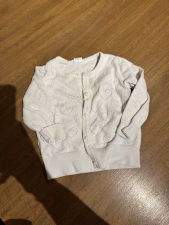 Gilet blanc H&M 3-6 mois coeurs excellent état pour printemp
