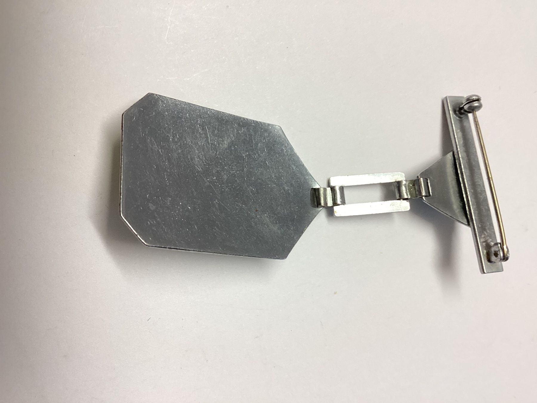 Spille & Fermagli: Seltene antike originale Art Deco Brosche, Galalith – Usato da Eglisau venduto da mar_5rn2 5