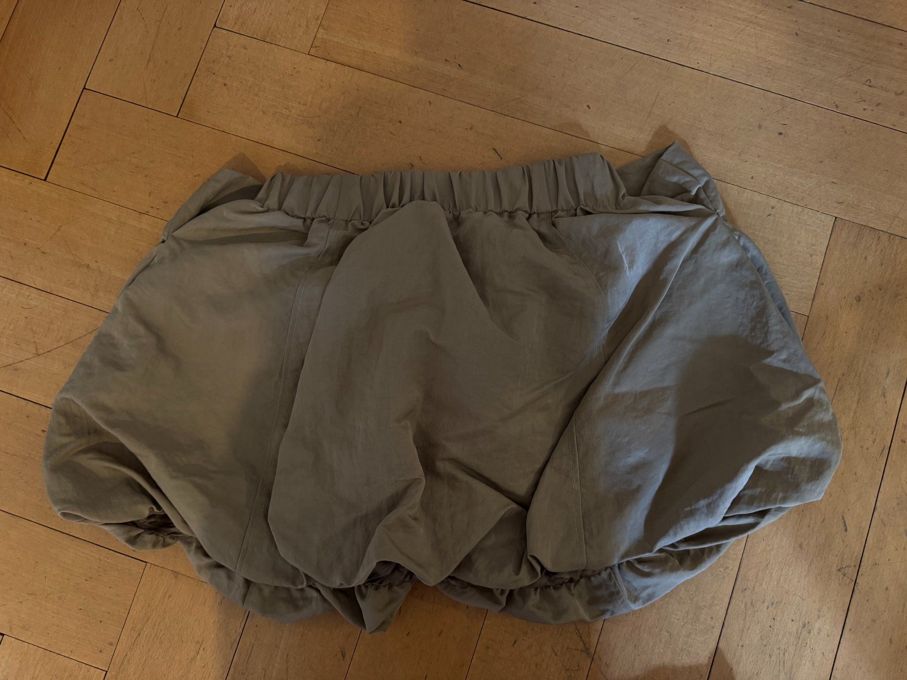 Arket Röcke: Skirt – Gebraucht aus Zollikon von lui_gqg9 1
