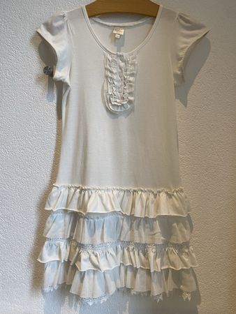 Mayoral Kleid, Grösse 140, weiss, Rüschen, Spitze