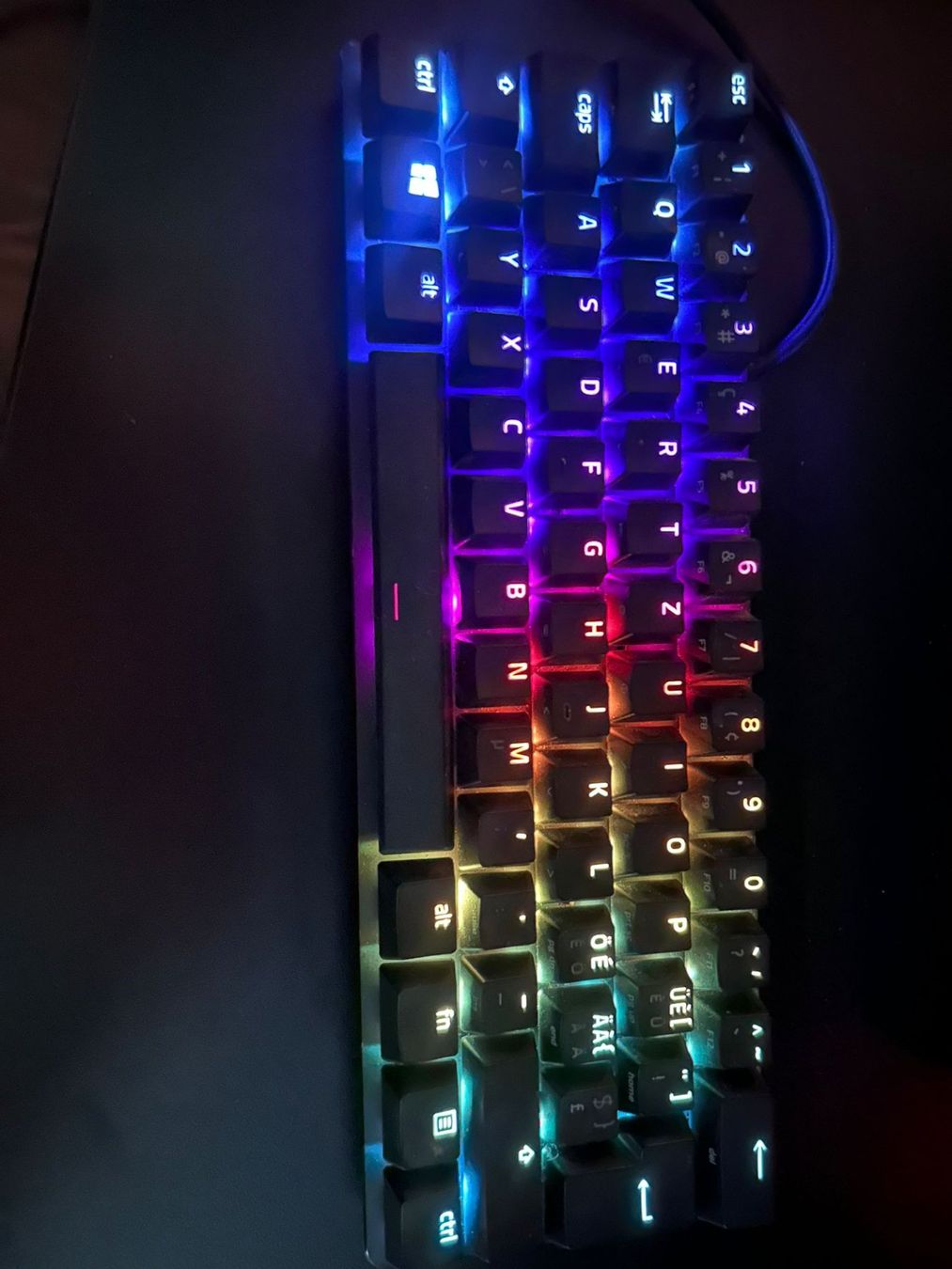 Razer Tastiere: Razer Huntsman mini modded red switches – Usato da Uetliburg SG venduto da len_52hb 1