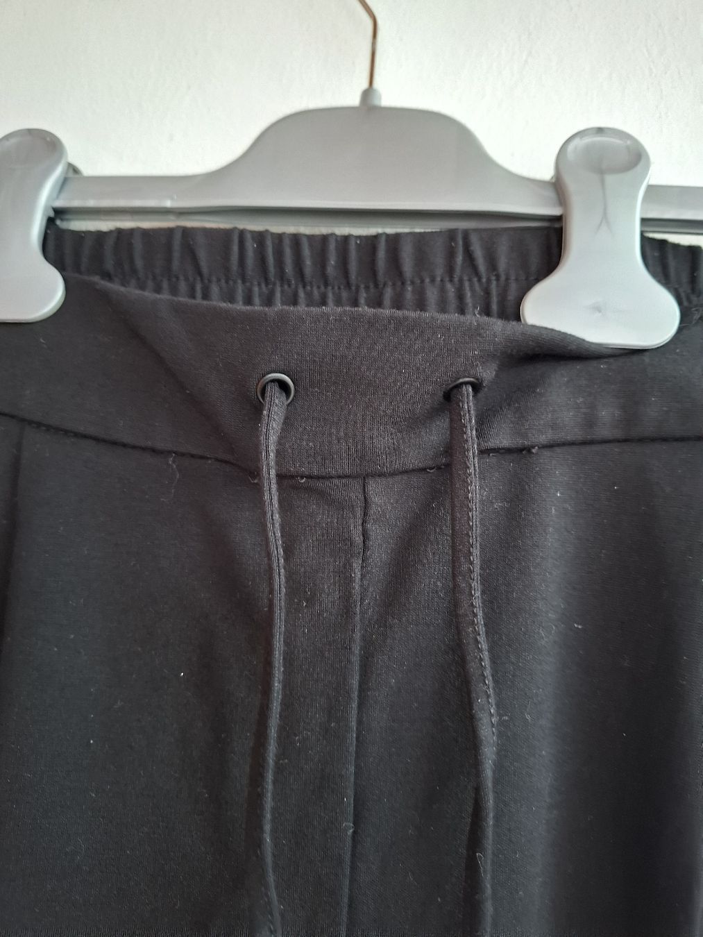 Vero Moda Hosen: Vero Moda Hose, Schwarz, Gr. S/32, ! – Gebraucht aus Zuchwil von bvj_5t82 1