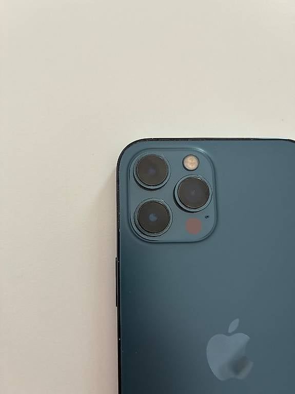 Apple Telefoni cellulari / Smartphones: iPhone 12 Pro Max 256GB – Usato da Zürich venduto da Jan_Leno 2