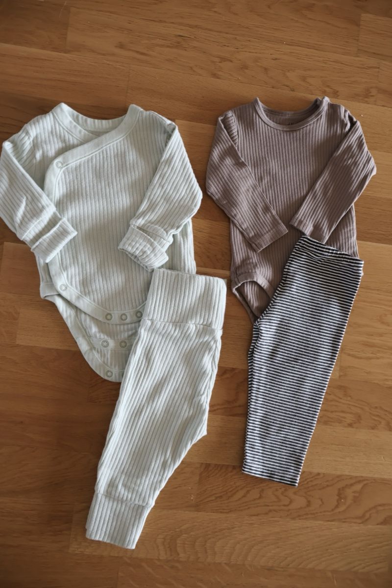 Lotti & Set di vestiti: Lot ensembles bébé taille 68 – Usato da Morges venduto da cla_l2kk