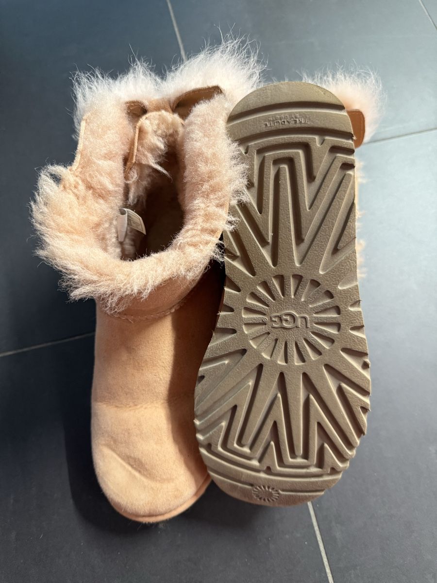 Ugg Scarpe da donna: UGG Winterstiefel – Usato da Henggart venduto da depeterli 1
