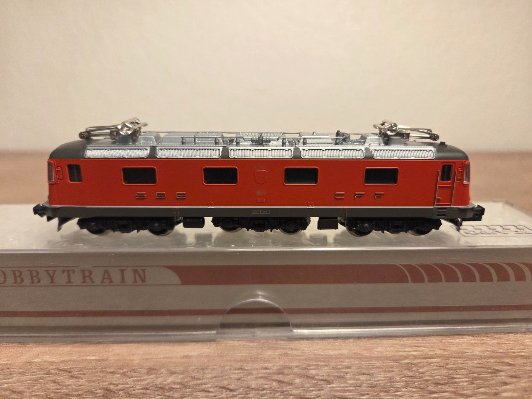 Hobbytrain Modellini di ferrovie: Hobbytrain N 1103 E-Lok Re 6/6 SBB – Usato da St-Aubin-Sauges venduto da Lo_Go