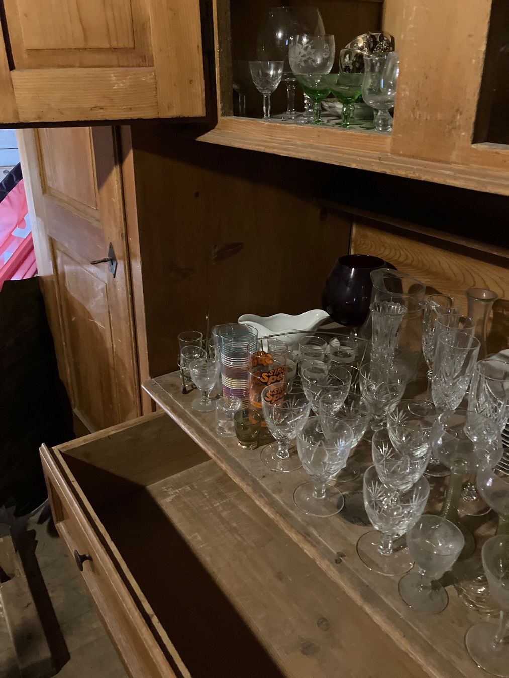 Credenze: Buffet vaisselier antik Kommode Büfett – Usato da St-Cierges venduto da LeRegain 7