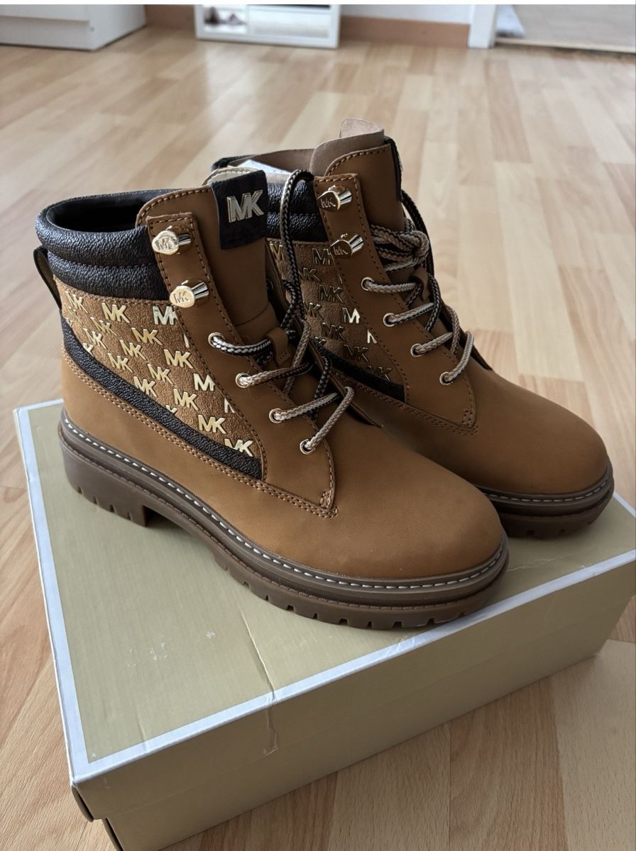Michael Kors Scarpe da donna: Michael Kors Boots – Nuovo e nell'imballaggio originale da Arbon venduto da Naadiiaa 2