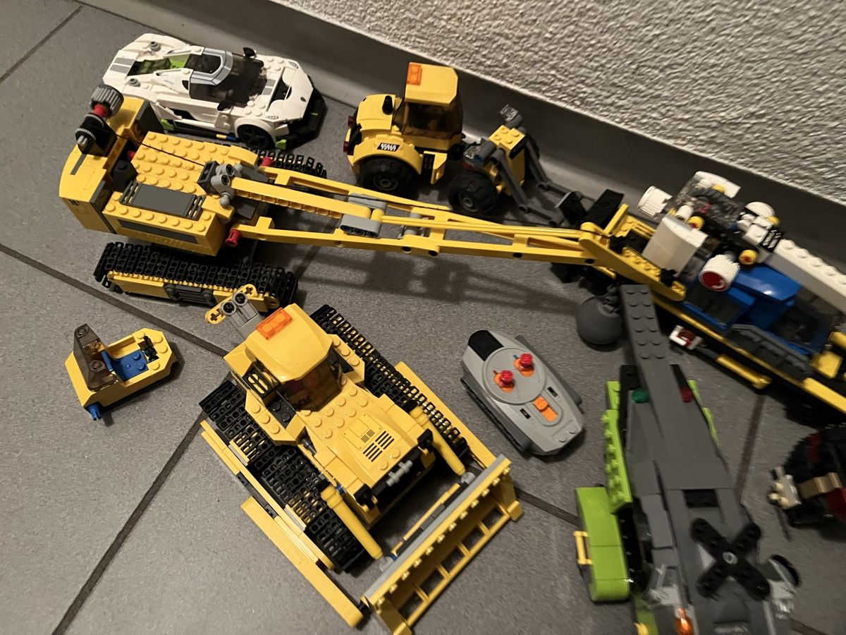 Lego Kit di costruzioni: Lotto Lego Technic e veicoli vari usati in blocco – Usato da Chiasso venduto da fairy81 1