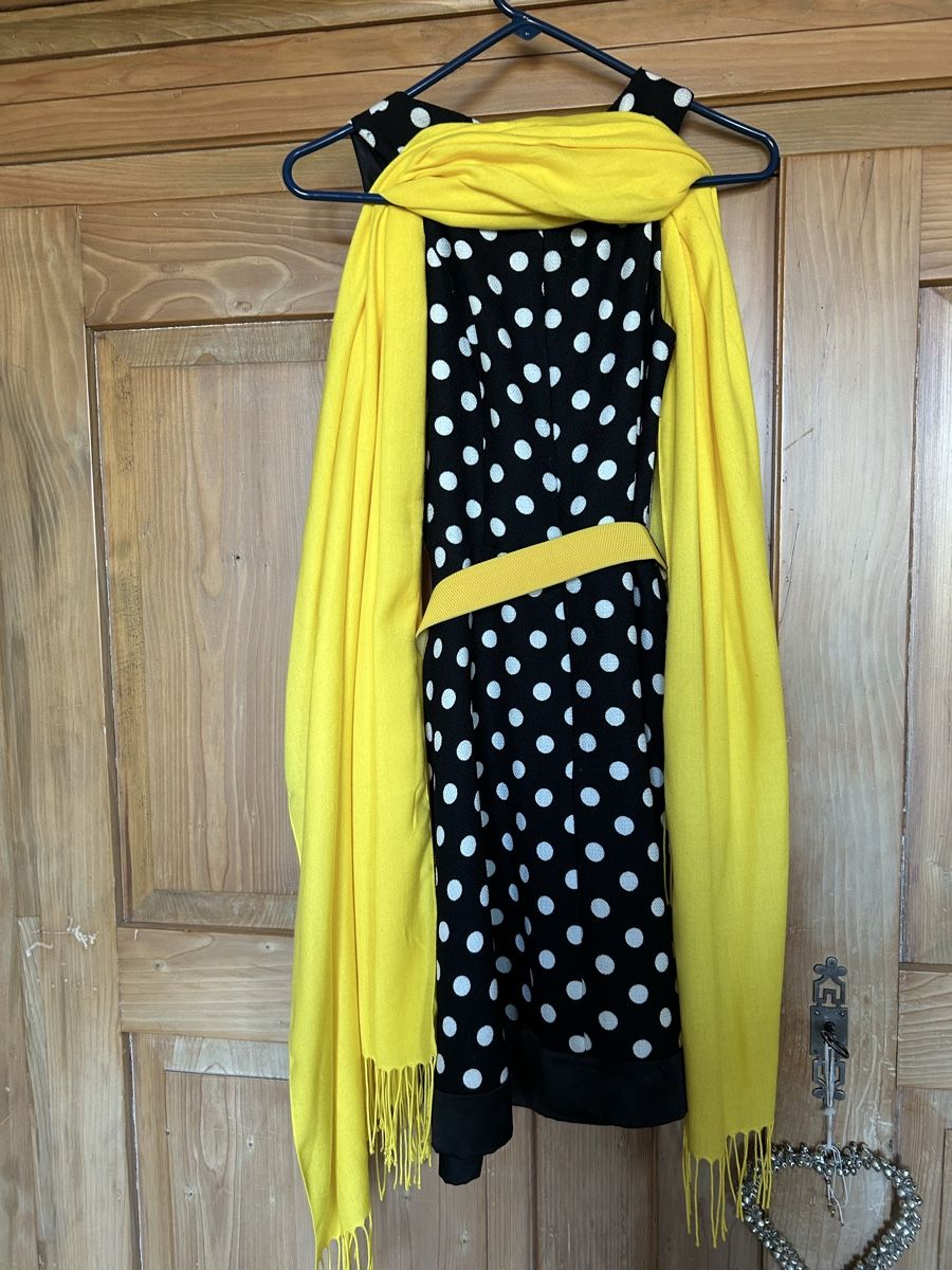 Kleider: Schickes Yin & Yang Kleid Polka Dots Grösse 4 – Gebraucht aus Hausen am Albis von Speedfritz123 2