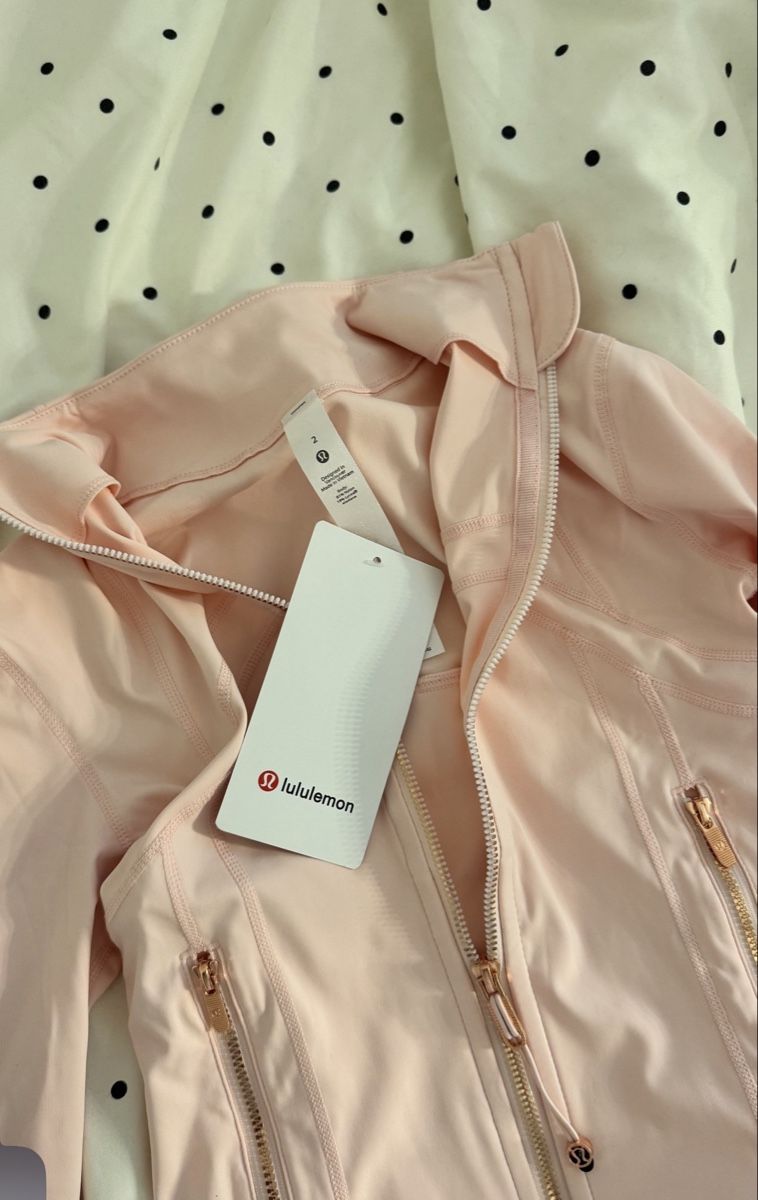 Lululemon Giacche: Lululemon Trainingsjacke rosa Grösse 2  – Nuovo (secondo la descrizione) da Richterswil venduto da dil_vc79 2