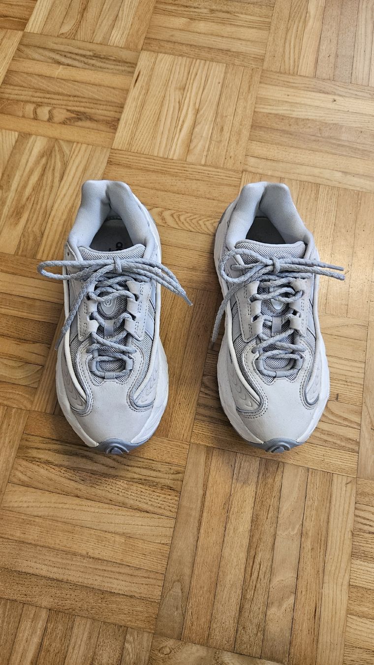 Adidas Scarpe da donna: Graue Adidas Sneakers Gr.36 – Nuovo (secondo la descrizione) da Sax venduto da Kieselstei 1