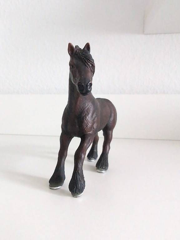 Giocattoli: Schleich Friesen Stute – Usato da Wangen b. Olten venduto da kim_x9zn