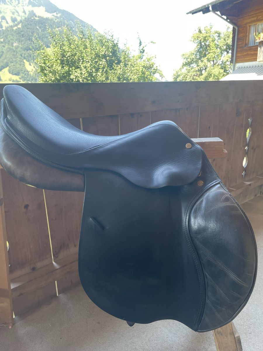 Selles, accessoires: Pferdesattel spirig gossau – D'occasion à Scharnachtal par Berge1 1