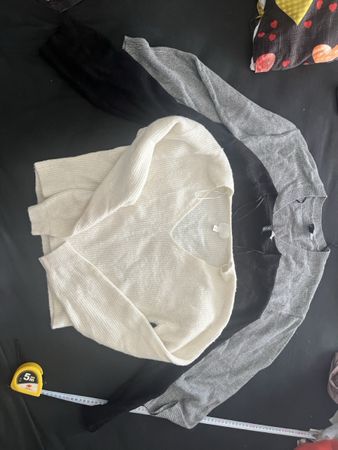 Drei Damen Pullover H&M Divided 