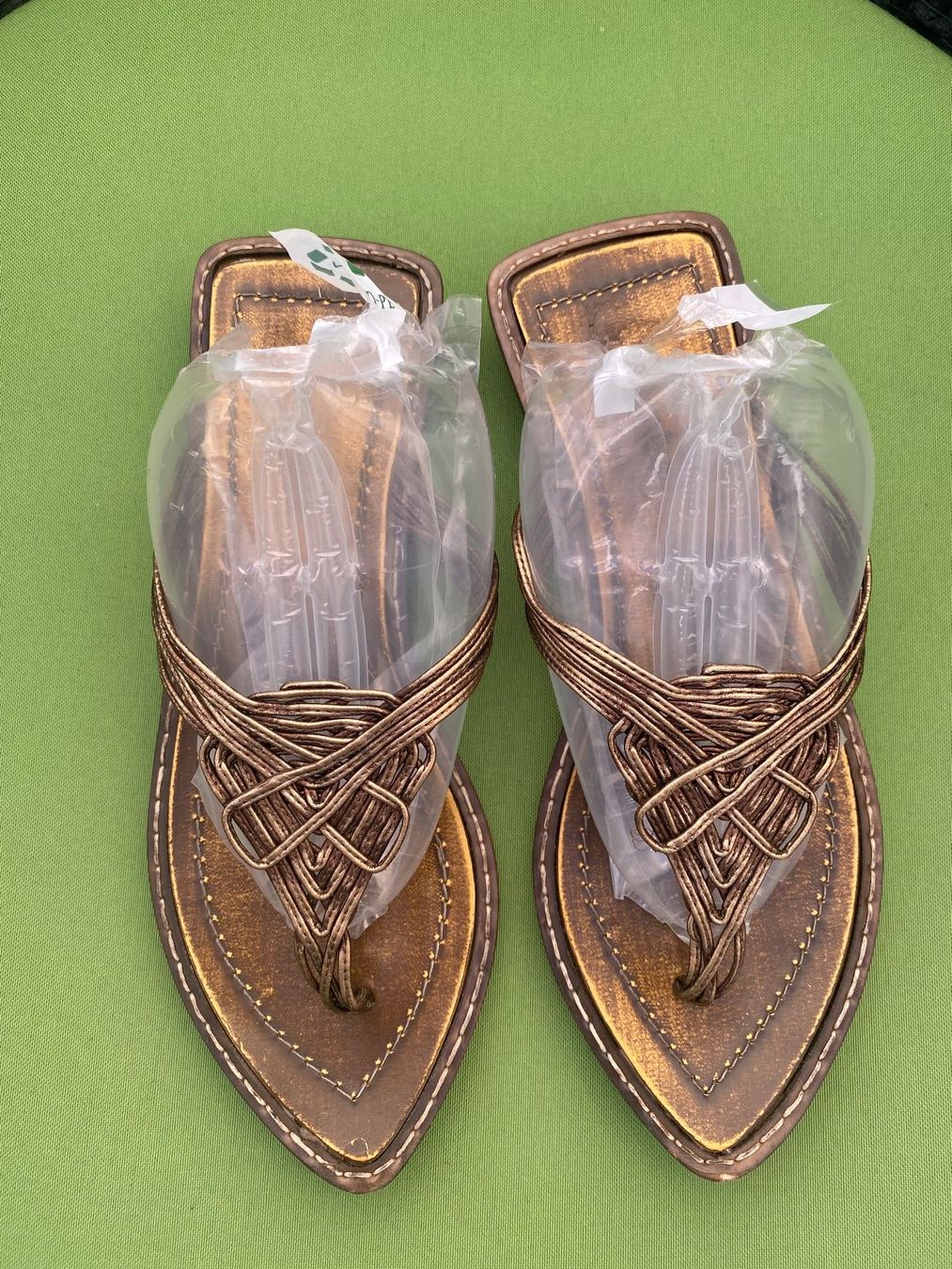Graceland Scarpe da donna: SUMMERTIME - Vintage Styl Flip-Flops, bronce, 38 – Nuovo e nell'imballaggio originale da Winkel venduto da ferrari2022 1