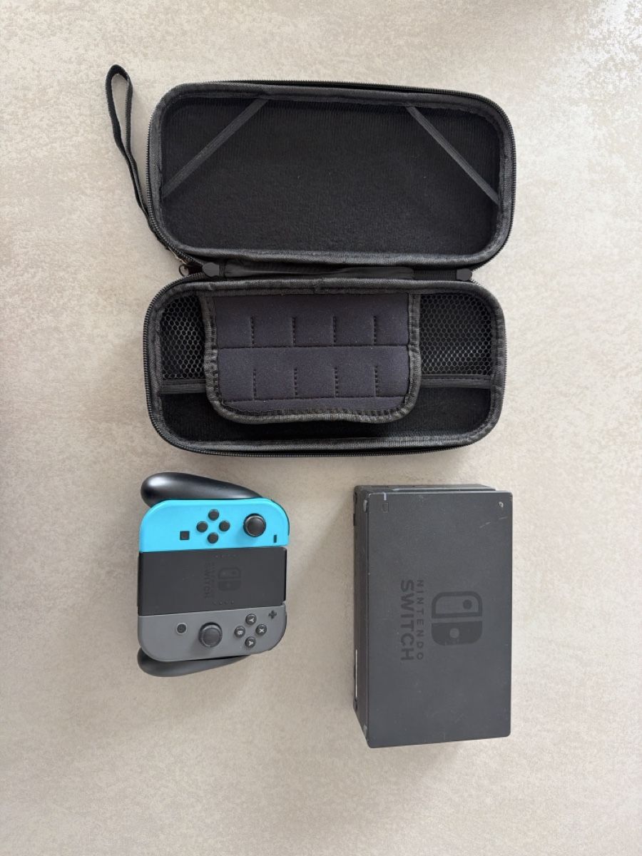 Giochi: Lot Nintendo switch 1Frs 👍  – Usato da Pully venduto da Valoudu42