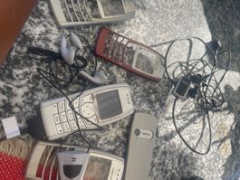 Alte Nokia Hände und Zubehör
