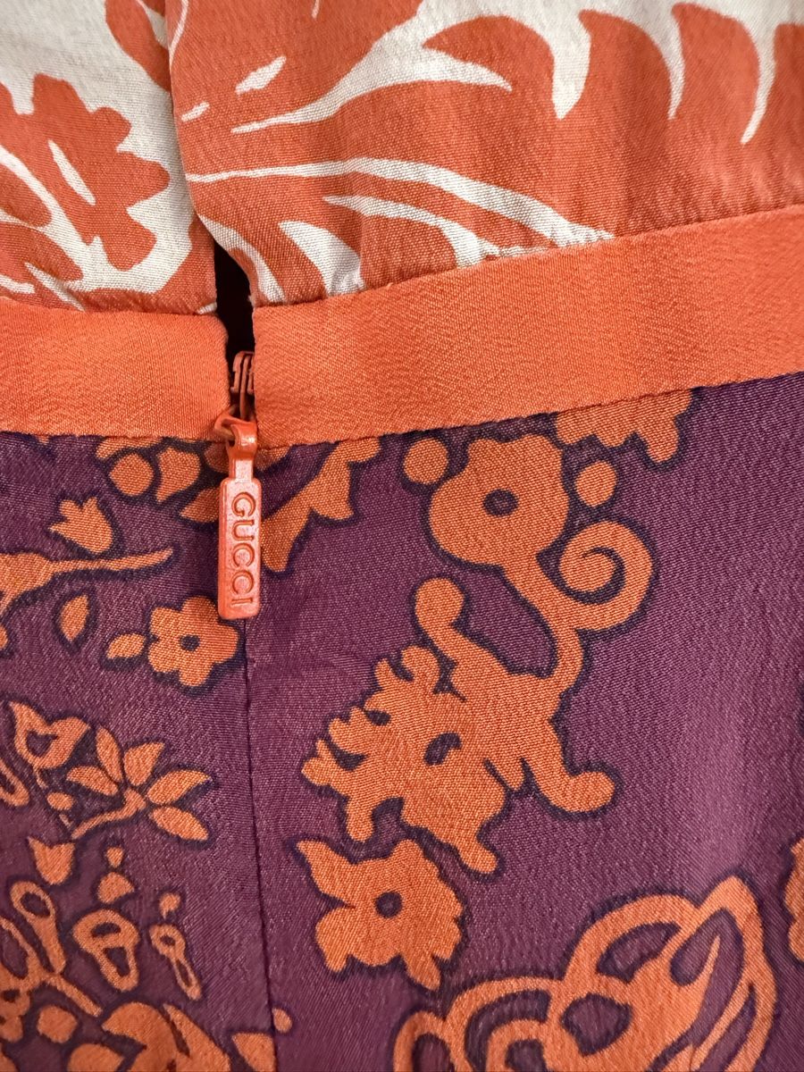 Gucci Vestiti: Robe Gucci fleurie soie taille 38  – Usato da La Croix-de-Rozon venduto da ben_9qlz 2