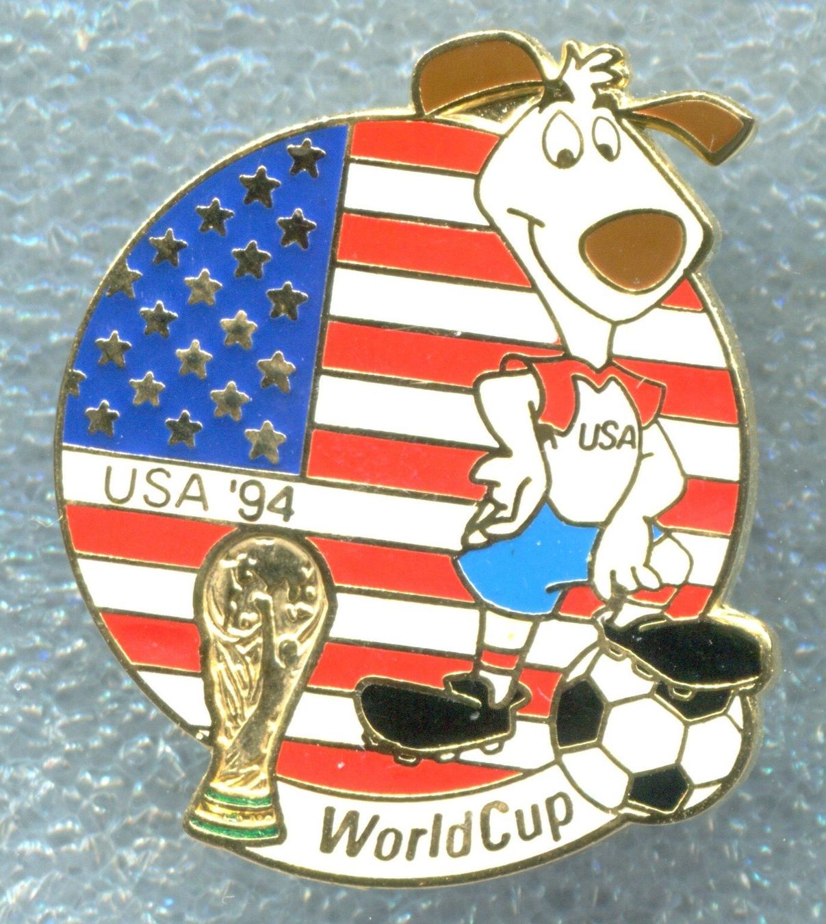 Fifa Plaketten & Abzeichen: WM '94  USA  Maskottchen  – Gebraucht aus Winterthur von Sammleroase