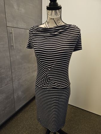 Kleid Comma gestreift schwarz weiss Gr 36 