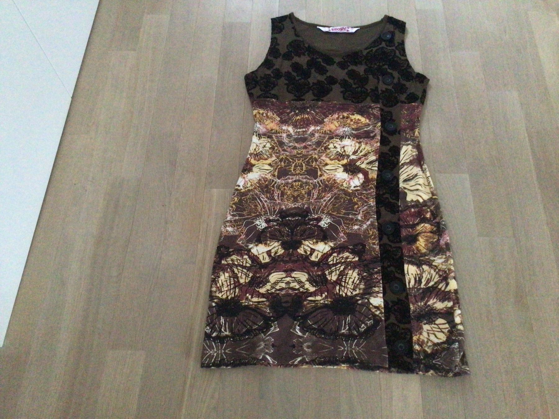 Vestiti: Kleid – Usato da Ettingen venduto da gaggalari