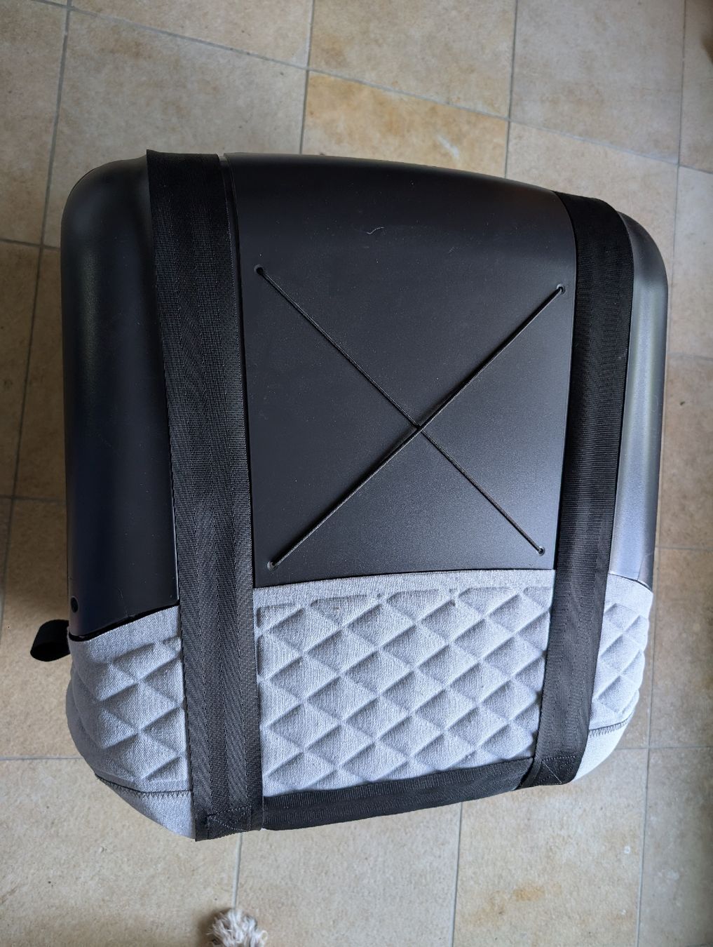 4pets Gabbie, trasporto & Sicurezza: 4pets Caree Transportbox "Cool Grey", neuwertig  – Usato da Flüh venduto da Nadja3345 4