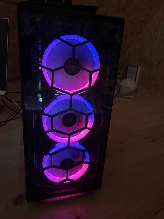 PCs: Gaming Pc – Gebraucht aus Stein am Rhein von Marekk.