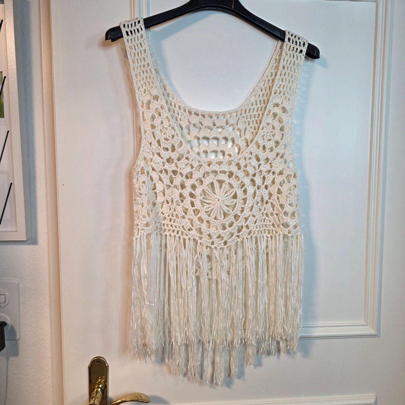 Top: Boho Häkeltop Creme Fransen M  Sommer – Usato da Wald ZH venduto da CapLux 1