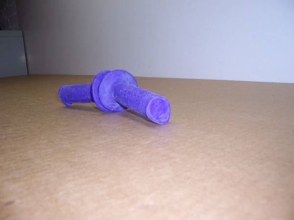 Alle Motorradersatzteile: Domino Gummigriffe violette – Defekt aus Kölliken von motoleu 2