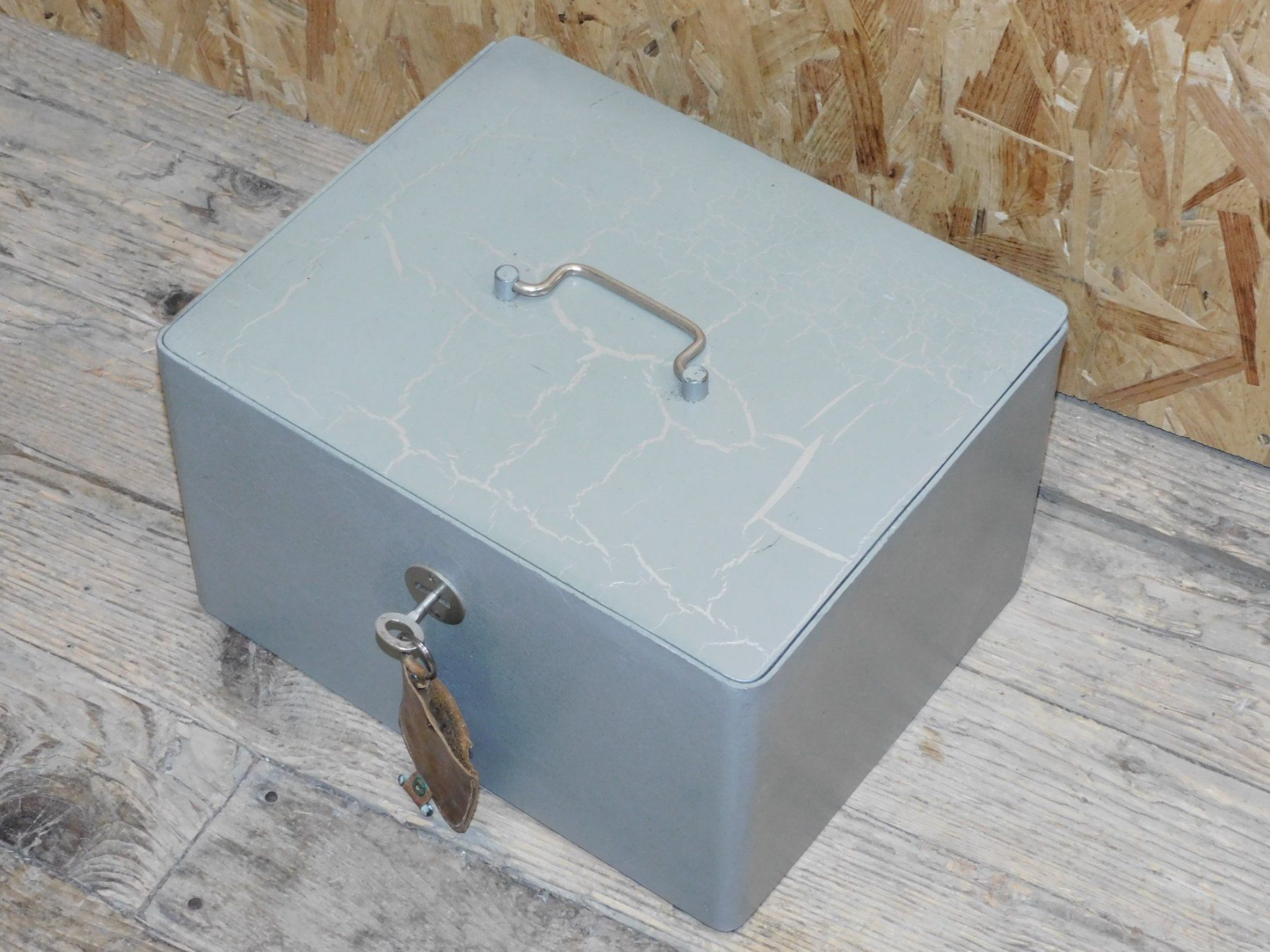 Casseforti: Safe alter Safe - Geldschatulle -  schwerer Stahl Safe – Usato da Sursee venduto da 76 1
