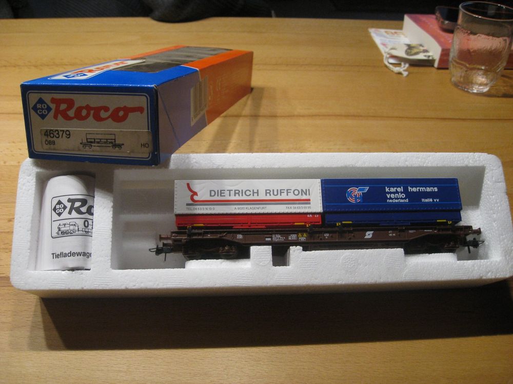 Roco 46379 ÖBB IV Sdgkkmss Einheitstaschenwagen „Dietrich Ruffoni/Karel