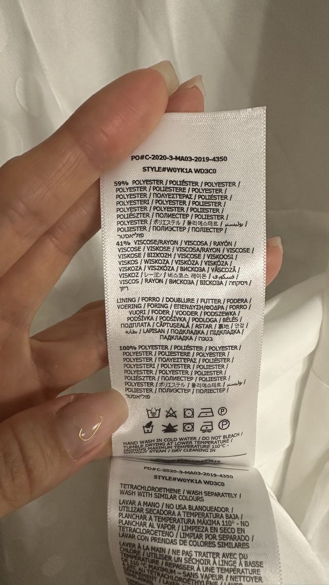 Guess Kleider: Guess Maxi Dress – Neu (gemäss Beschreibung) aus Ittigen von olg_z8sz 9