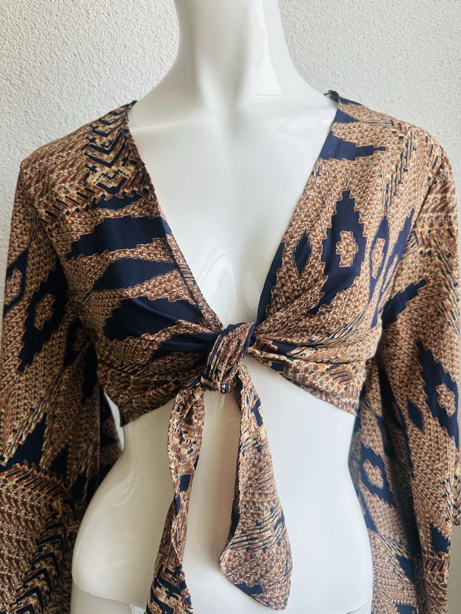 Top: Boho Tie-Front Top with Crochet Detail - Size 38 – Usato da Vevey venduto da ledidream 4