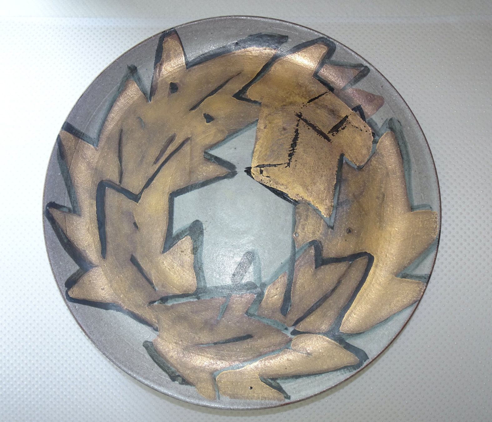 Teller: Assiette décorative en céramique, tons or et gris – Gebraucht aus Châtelaine von fil_7lqg 1