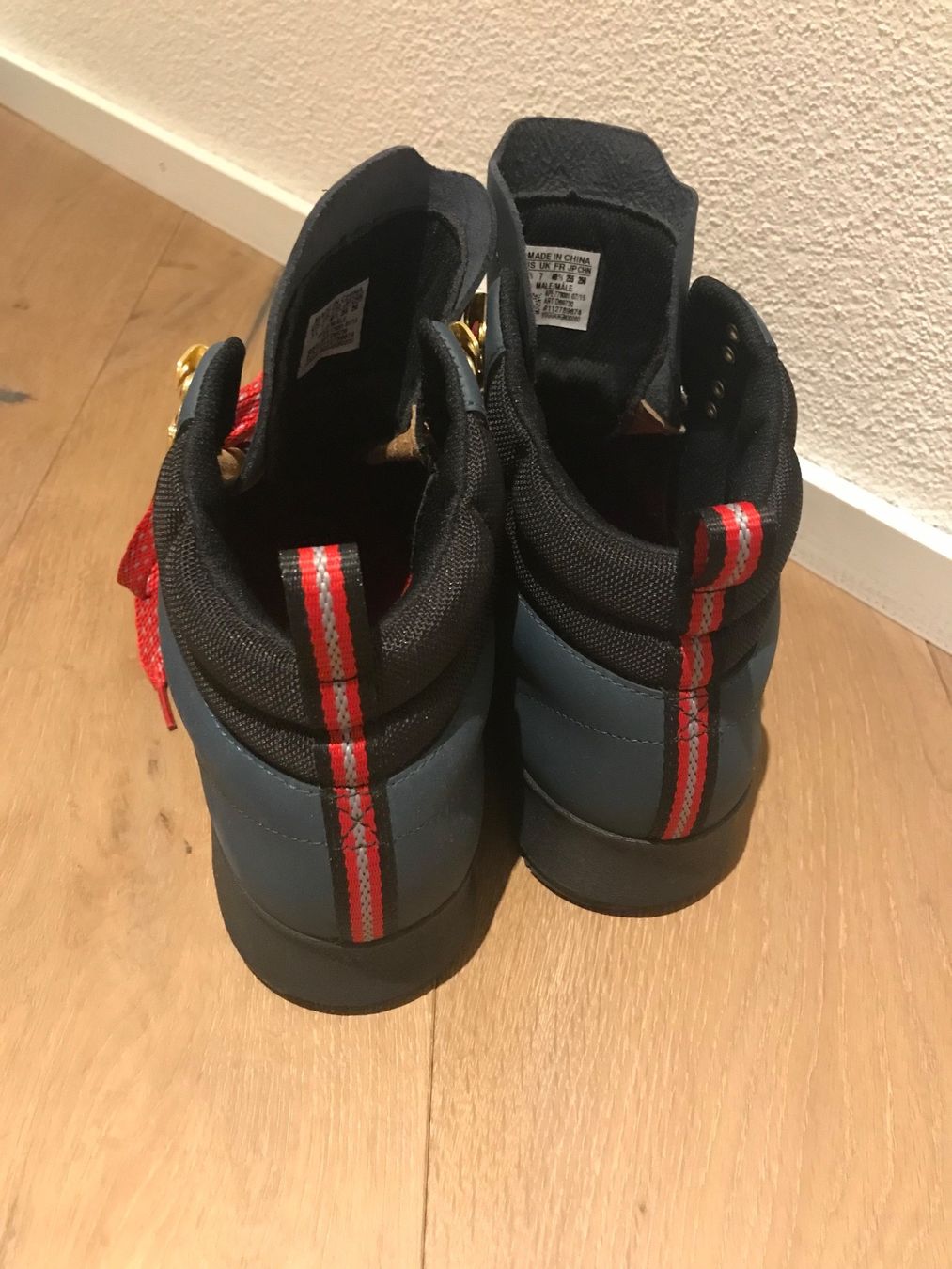 Adidas Scarpe da donna: NEU Adidas Blauvelt Schuhe Gr. 40 – Nuovo (secondo la descrizione) da Affoltern am Albis venduto da variablend 3