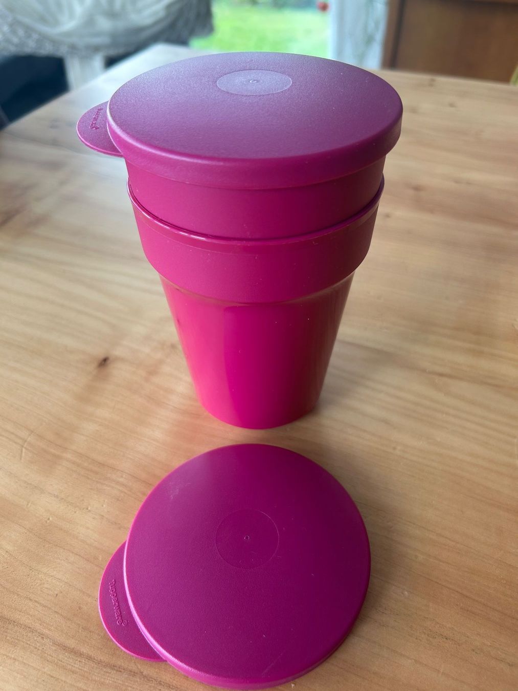 Tupperware Behälter & Ähnliches: Tupperware Becher 470ml pink 2 Stk mit Deckel NEU – Neu (gemäss Beschreibung) aus Kaltbrunn von lagone1 2