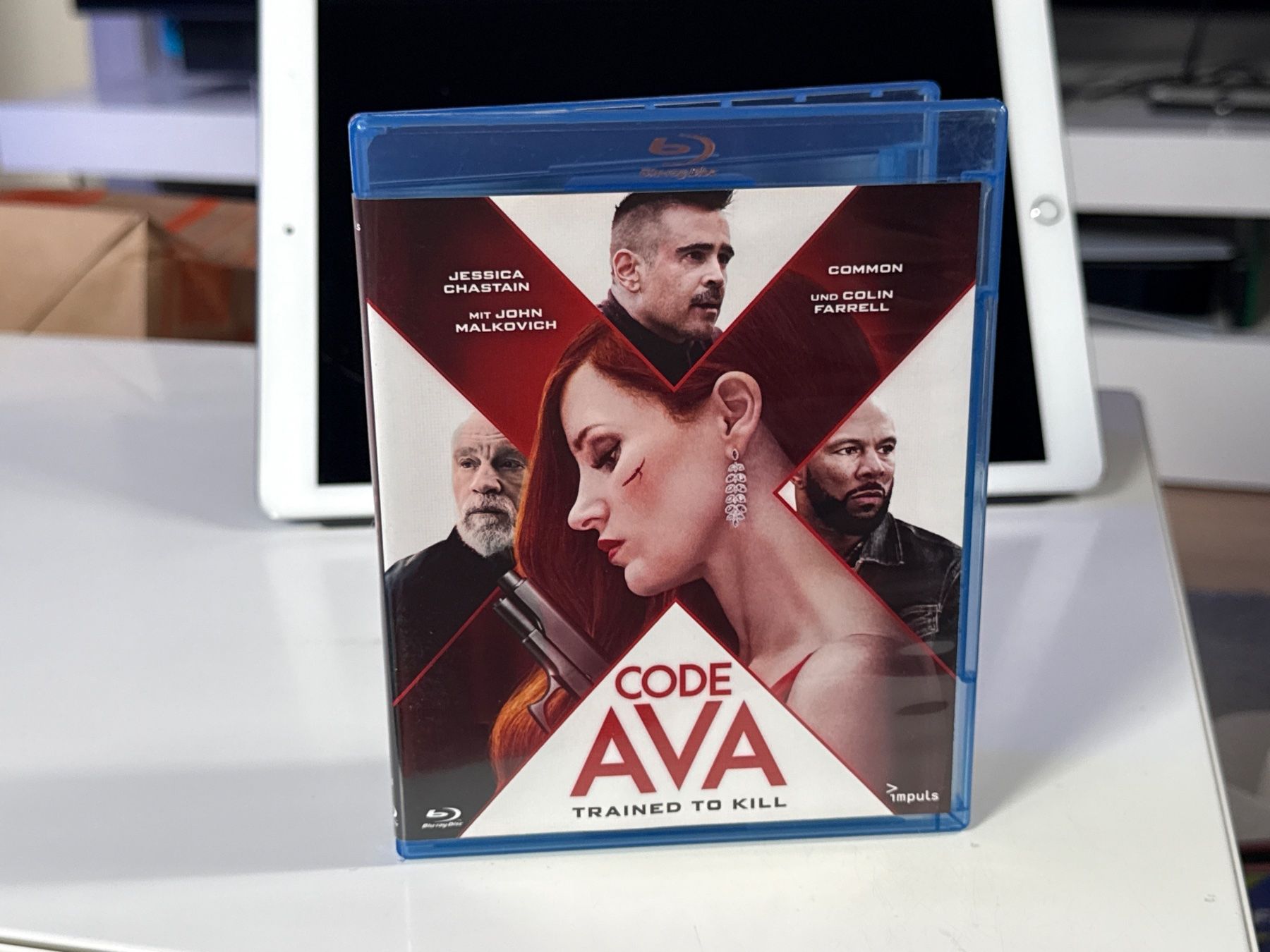 Tutti i DVDs: Code Ava - Tödliche Wahrheit (Blu-ray) – Usato da Allschwil venduto da meeresperle