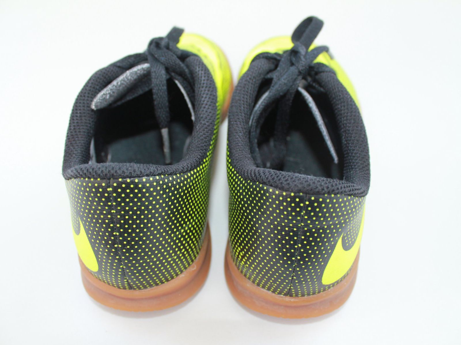 Nike Scarpe per ragazzi: Chaussures de football Nike t. 32 – Usato da Peseux venduto da Gilloss 3