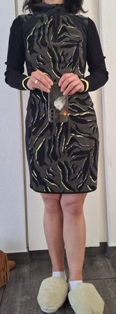 MARCCAIN Sportliches Strickkleid Gr. S