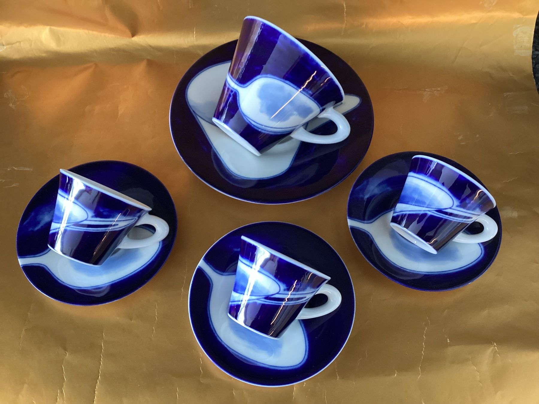Amici Tazze: Francis Francis / Amici / 3 Espresso- und 1 Kaffeetasse – Usato da Beinwil am See venduto da kae_gh7c 4