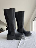 Schwarze Chunky-Stiefel  Grösse 39
