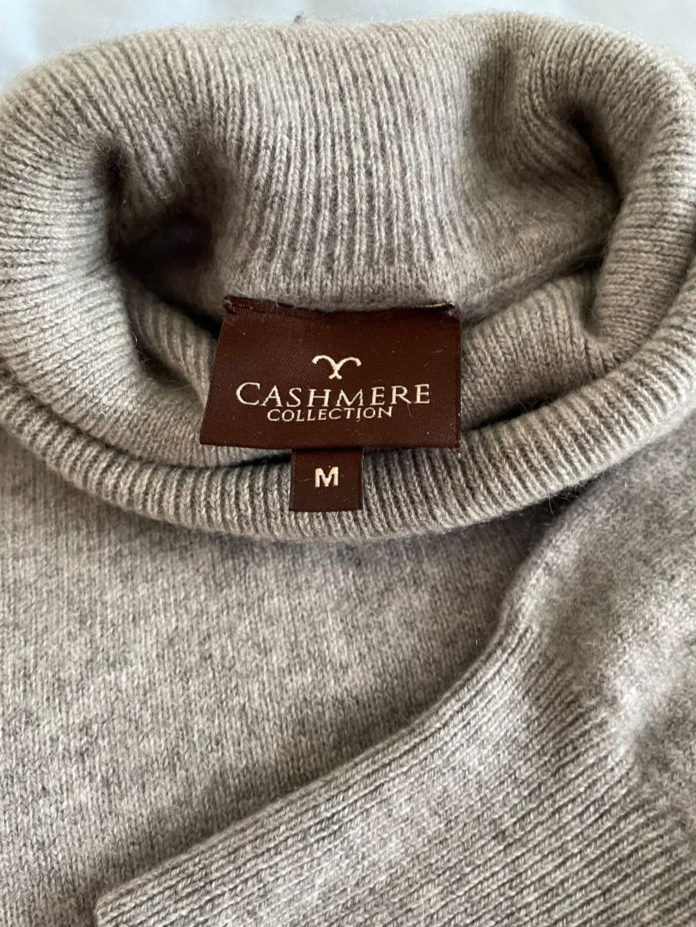 Pullover & Sweatshirts: Kaschmir Rollkragenpullover M – Gebraucht aus Gasel von Federscharnier 2