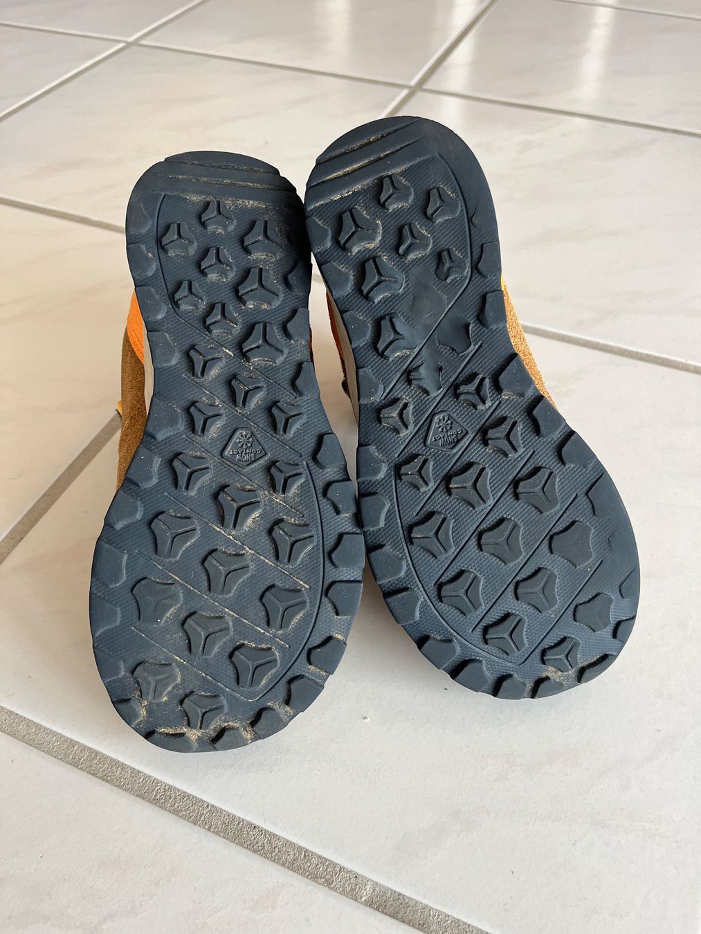 Decathlon Schuhe für Jungen: Winterschuhe Quechua, Grösse 33 – Gebraucht aus Konolfingen von takkie 3