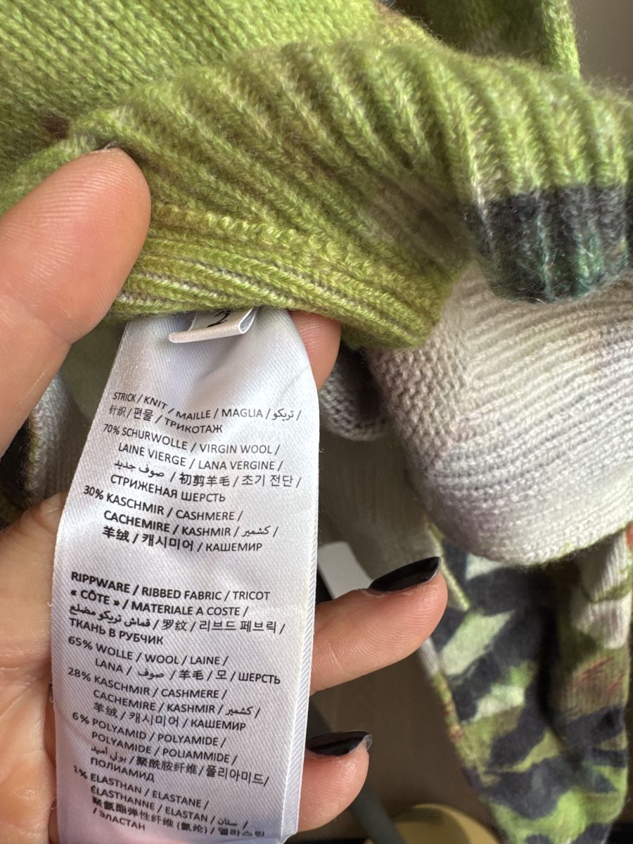 Dorothee Schumacher Giacche: Frühlingshafte Strickjacke Kaschmir Blumen Muster S – Usato da St. Gallen venduto da LkN_34 3