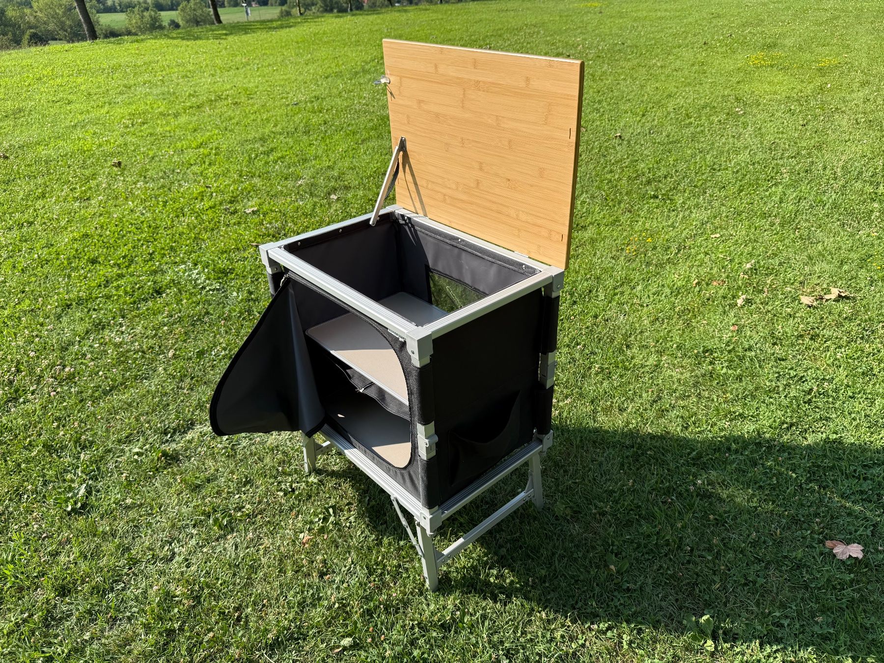 Cucine complete: Meuble de camping Bruner Azabache Cube pliable – Usato da Courgenay venduto da Crapeti 1